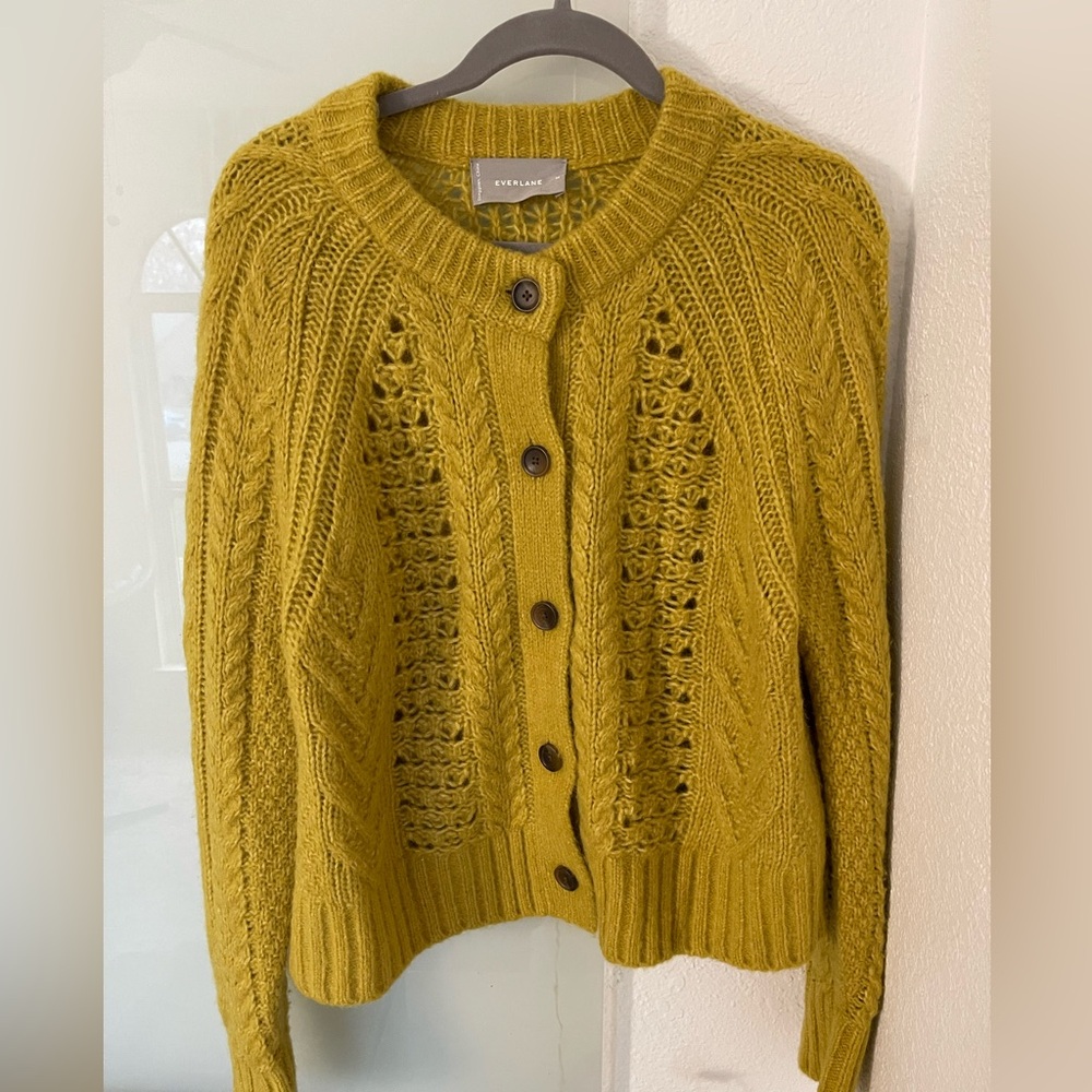 Everlane sweater cardigan size M